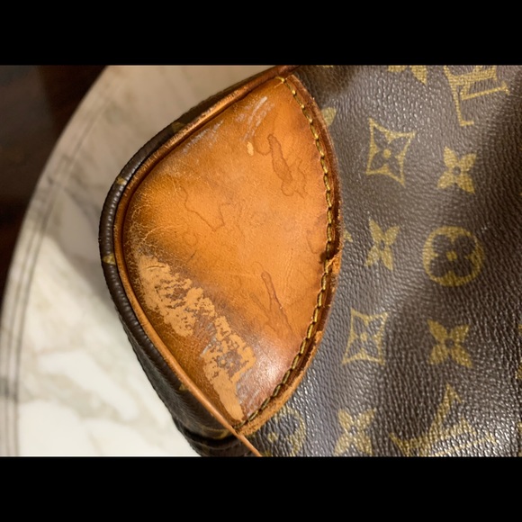 💥Authentic Vintage Louis Vuitton Sirus 70 Suitcase💥 - Picture 8 of 16